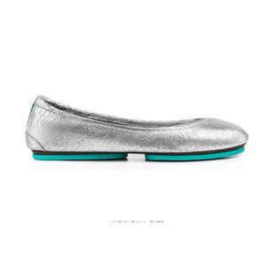 Silver Screen Tieks Size 10 NWT